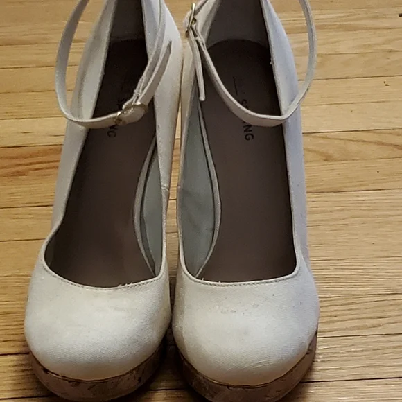 New call it Spring wedge - Picture 3 of 4